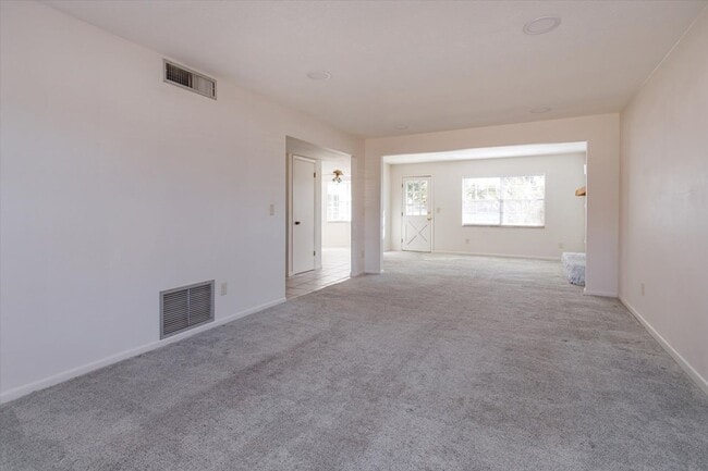 Photo - Updated 4-Bedroom Longwood Rental with Pool & Lawn Care Included – Move-In Ready