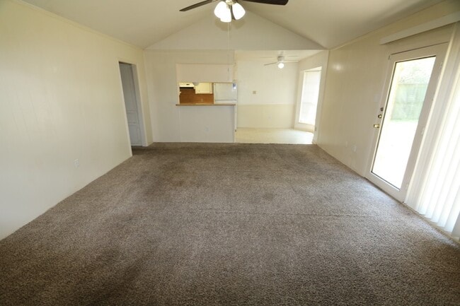 Photo - 5339 Lincoln Town Dr