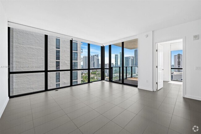 Building Photo - 1600 NE 1st Ave Unit 2420 Rental