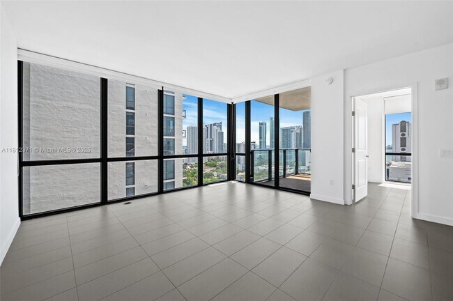 Photo - 1600 NE 1st Ave Unidad 2420 Rental