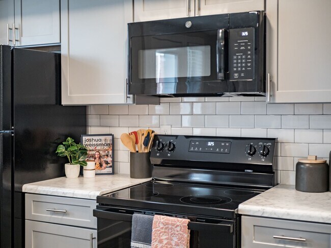 Photo - Bexley Plaza Apartments