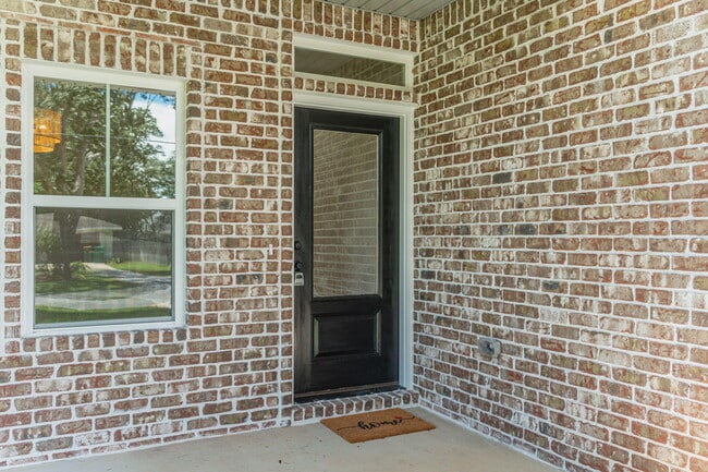 Photo - 1404 Hickory St