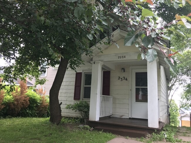 Photo - AVAILABLE NOW - 2 Bed 1 Bath Home in Craft...