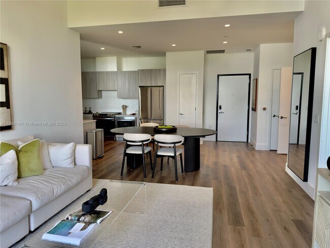 Photo - 2800 SW 27th Terrace Unit 0610