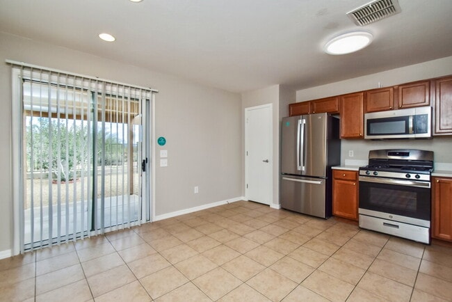 Photo - 1084 W Calle Del Libro Dorado