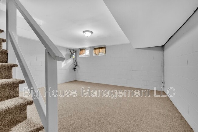 Photo - 4310 Roberton Ave