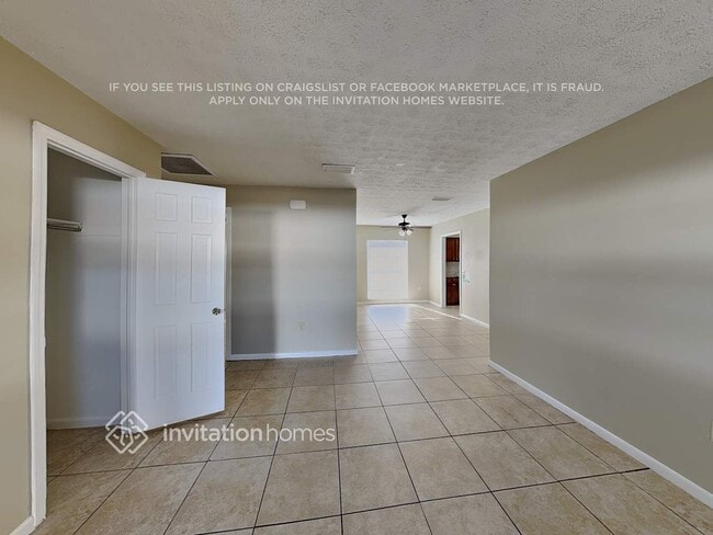 Photo - 607 Barkfield St