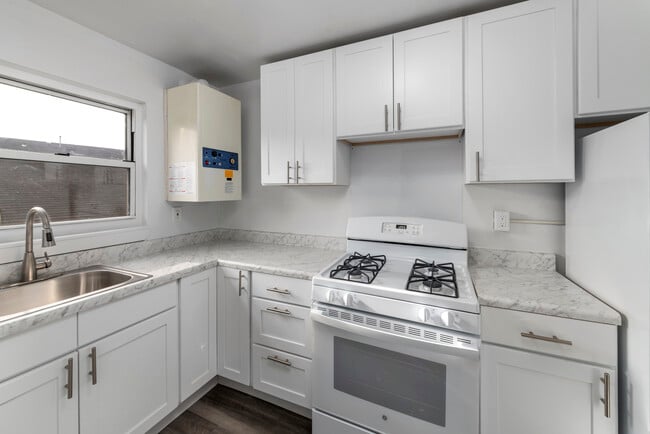 Ivy Lane Apartments