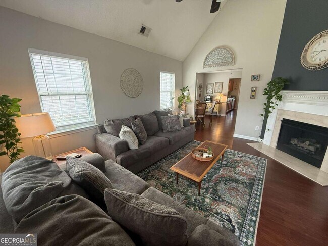 Photo - 20 Pointe Way