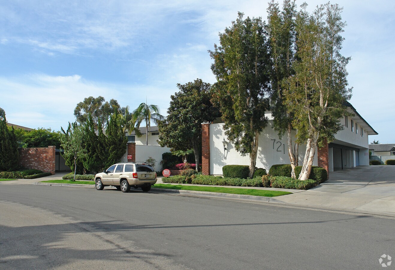 East Bay Villas Apartments - East Bay Villas Apartments
