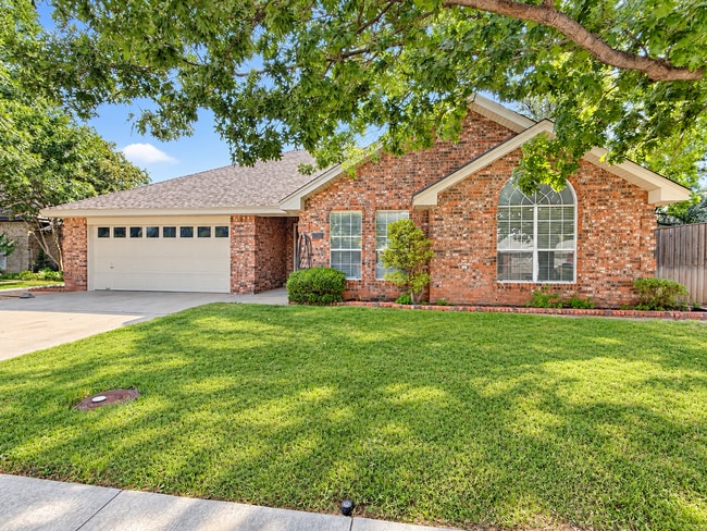 3705 Edgemont Dr