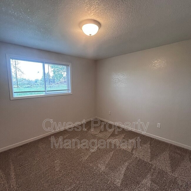 Photo - 409 E Woodlawn Ave Unit #2