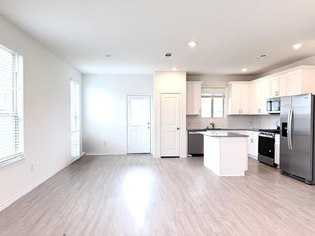 Photo - 1372 Bright Hl Dr