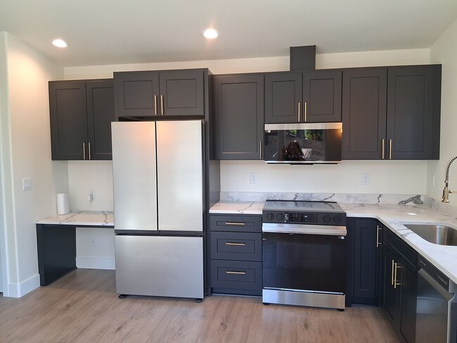 Photo - Stylish Newly Built One-bedroom in the Heart of Ashland