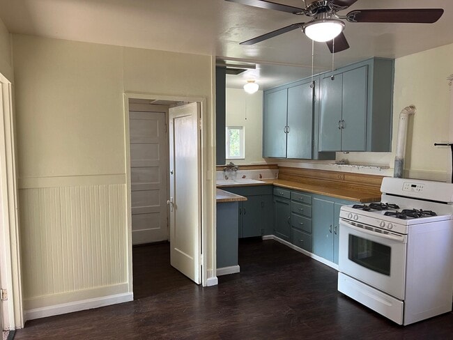 Photo - 22771 Inyo St