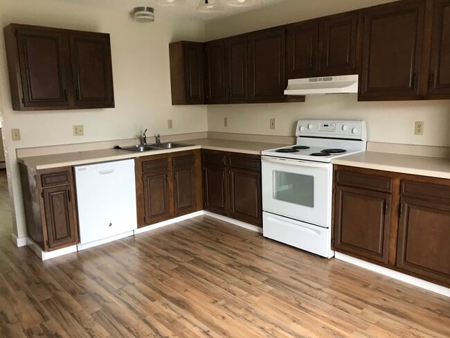 Photo - 3224 Rood Ave