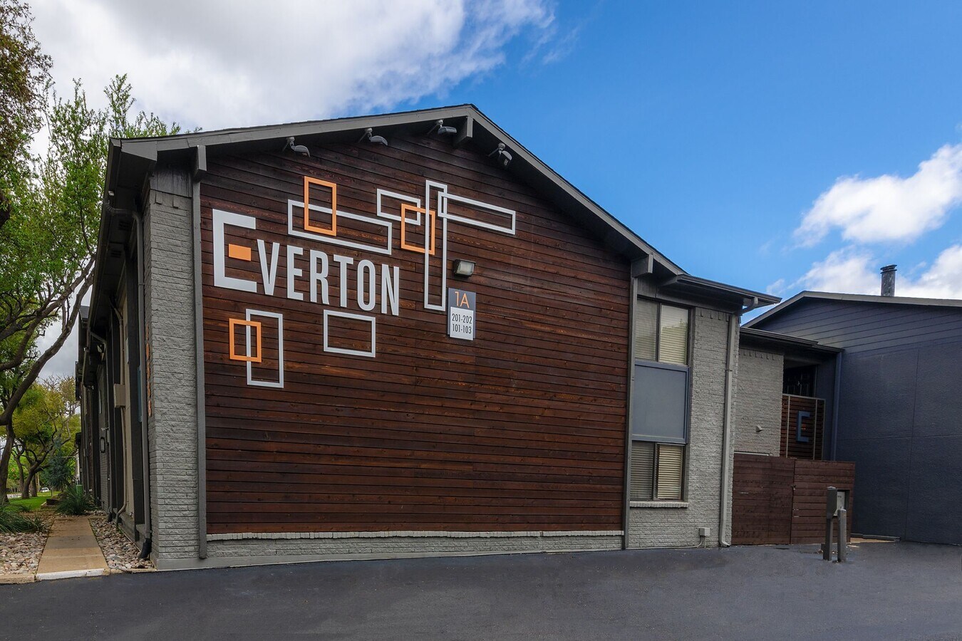 Everton Bellmar Apartments For Rent In Dallas Tx Forrent Com