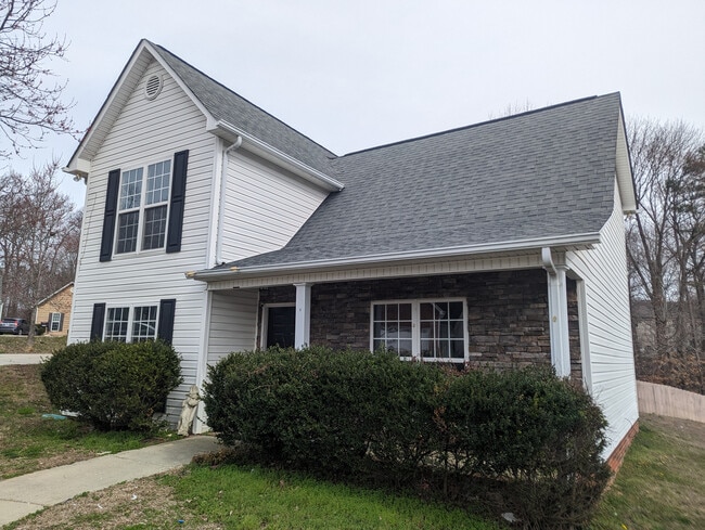 Photo - Room in House on Brian William Rd