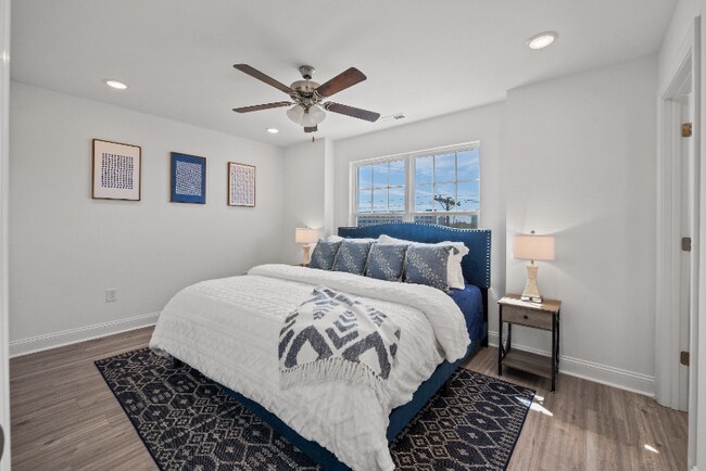 Photo - 404 6th Ave N