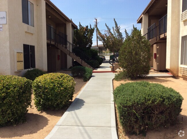 Quaint Complex in Busy West Palmdale - West Palmdale Apartments