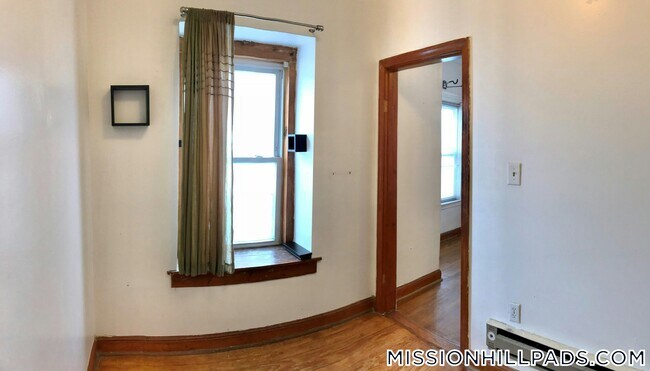 Photo - 121 George St Unit 3