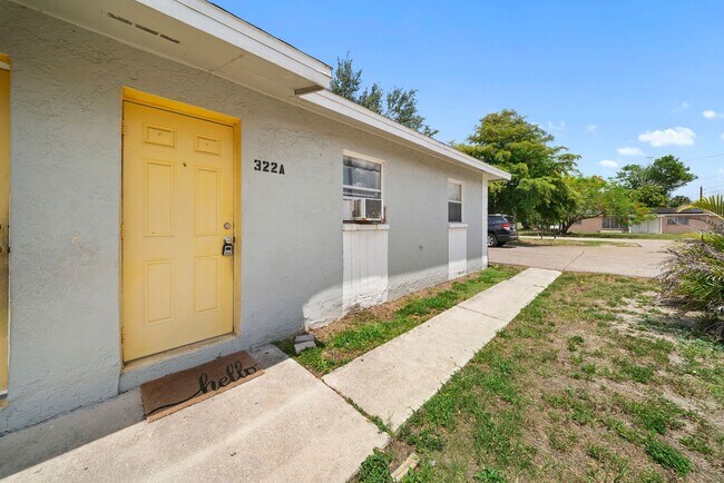 Photo - 322A-322B Louise Ave Unidad 322A Louise Ave