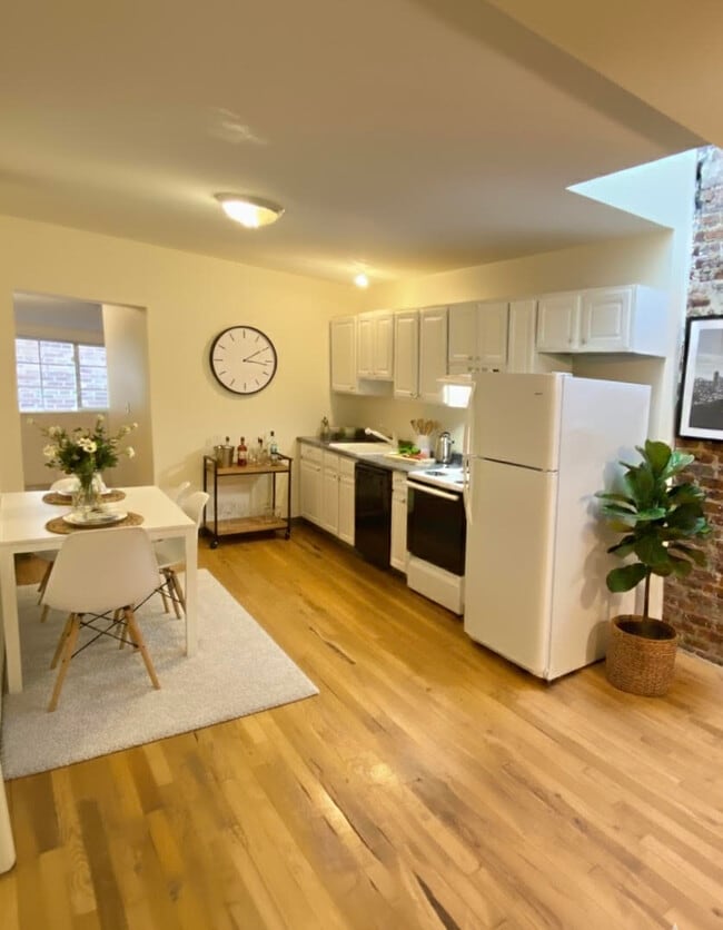 Photo - 838 Huntington Ave