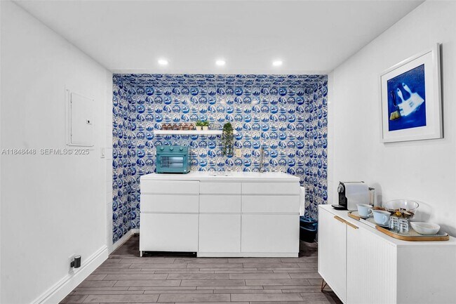 Photo - 1100 West Ave Unit 1019