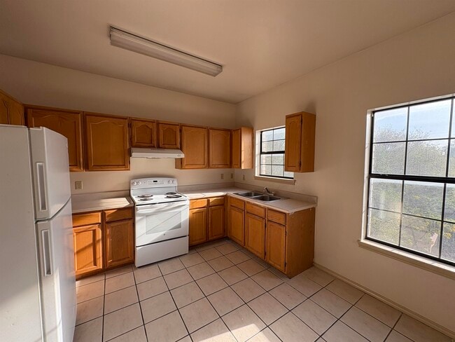 Photo - 4419 Springfield Ave Unit 206