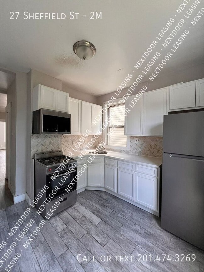 Building Photo - 27 Sheffield St Unit 2M Rental
