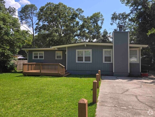 Building Photo - 1809 Tyndall Dr Rental