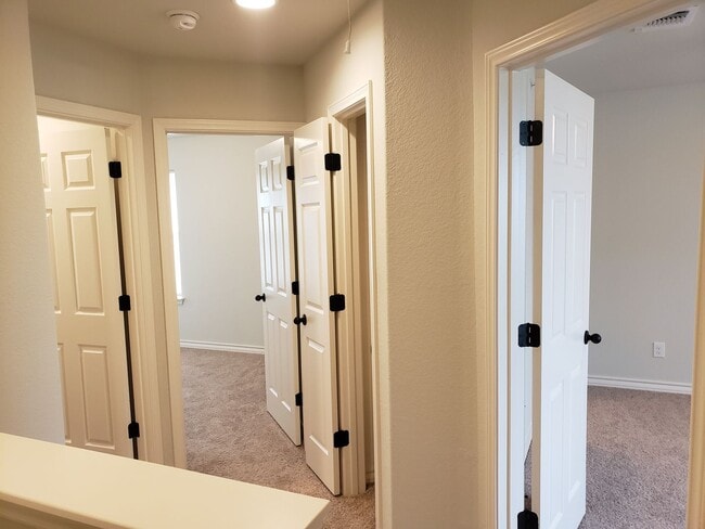 Photo - Town home for rent