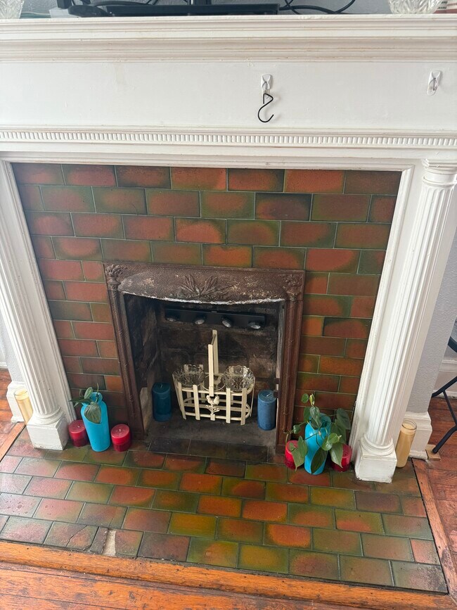 Original Fireplace - 311 Sycamore St Unit APT B UTILITIES INCLUDED