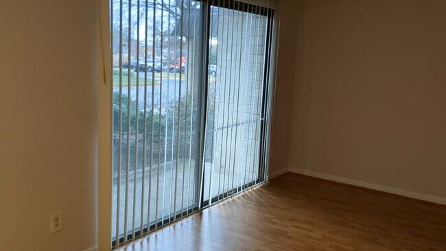Sliding Door onto Patio - 6001 Arlington Blvd Unit 112