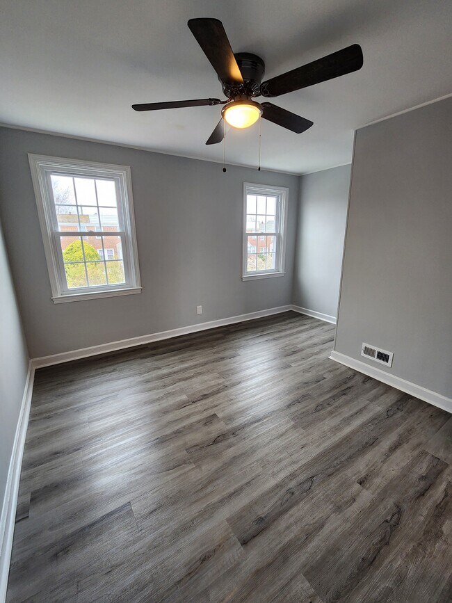 3633 Lyndale Ave Townhome Townhome Rental in Baltimore MD