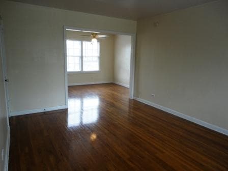 Living Area - Bel-Aire Apartments