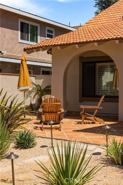 1096 Tulare Dr