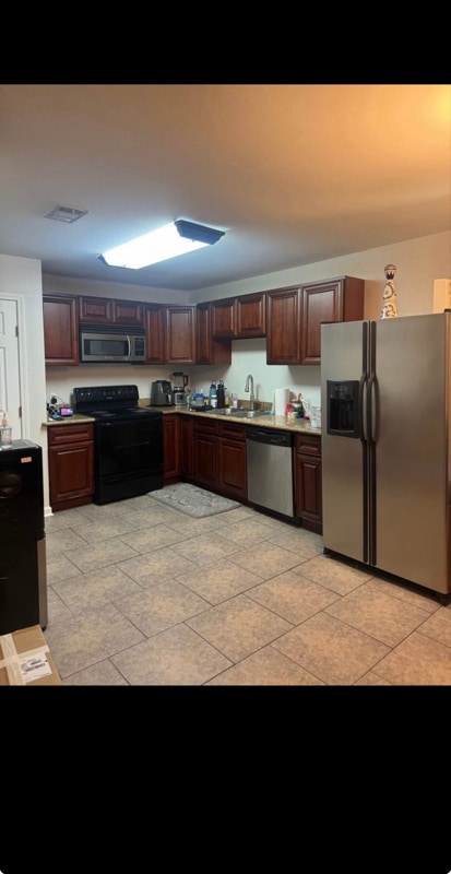 Building Photo - 2891 Hickorybrook Dr