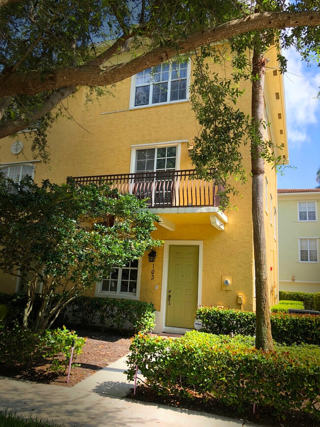 Photo - 103 W Indian Crossing Cir Townhome