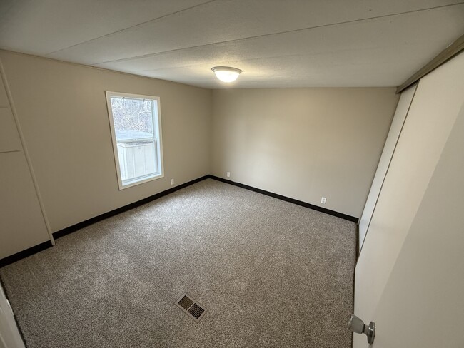 Photo - 310 S 11th St