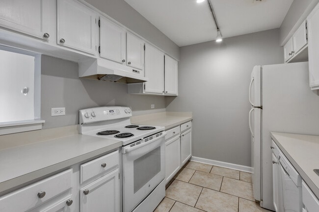 Photo - 1444 Stonebridge Cir Unit H3