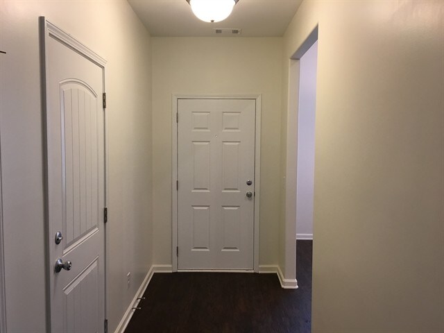 Photo - 209 Crooked Oaks Dr