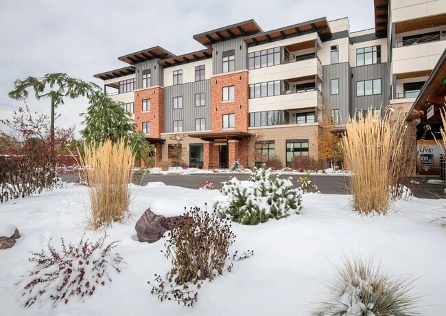 Building Photo - $2,295 / 2BD Luxury Condo