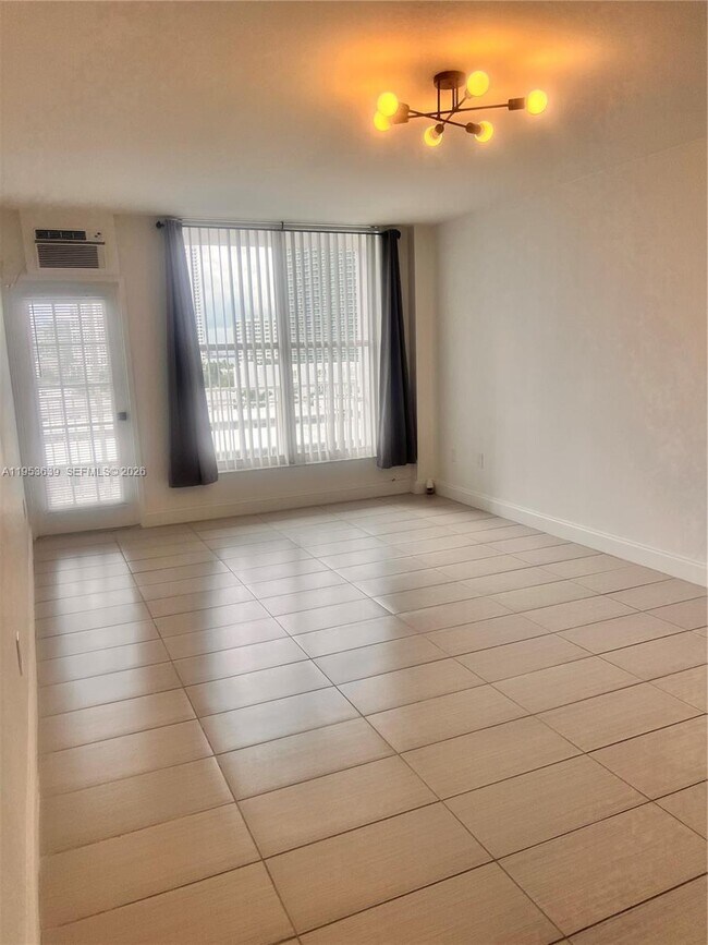 Photo - 1300 Lincoln Rd Unit B902