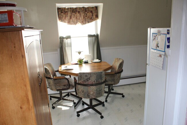 Photo - 1727 Main St Unit #2