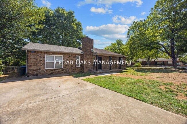 1230 S Sherman Ave