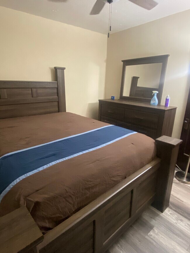 Photo - 14111 Jenne Ave