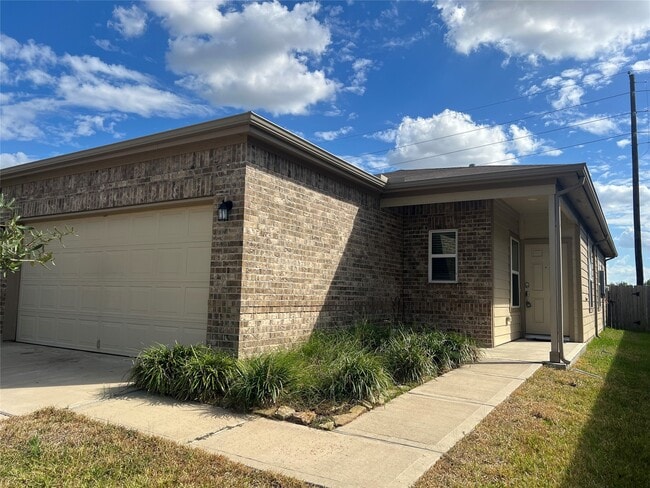 Photo - 25723 Bottlebrush Sedge St