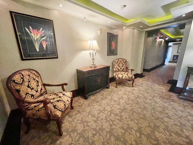 Photo - 4540 Lindell Blvd Unit 306