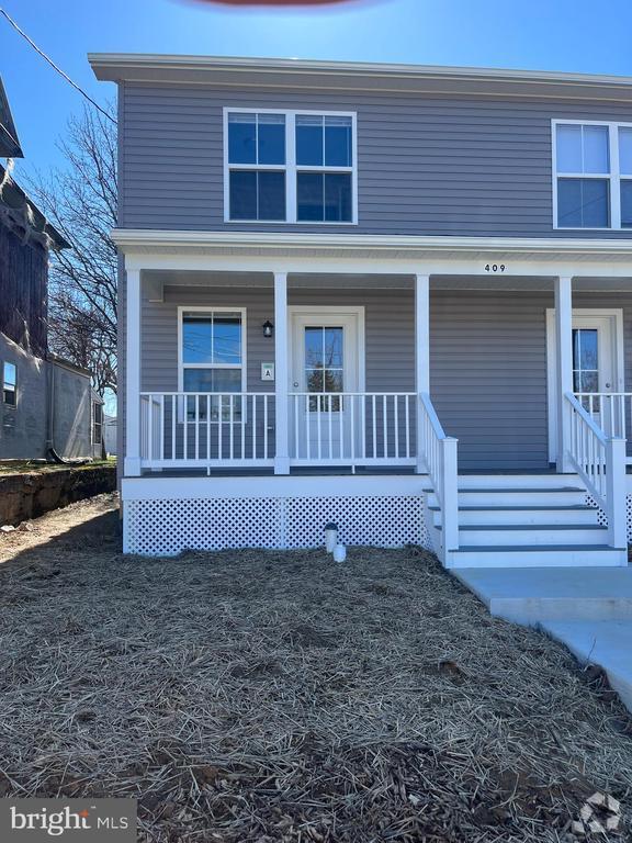 Building Photo - 409 5th St Rental